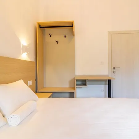 Villa Sithoniars White Luxury Maisonette *