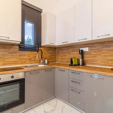 Sithoniars White Luxury Maisonette וילה