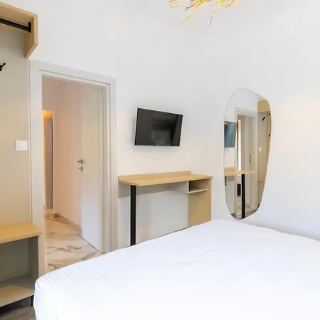 Willa Sithoniars White Luxury Maisonette