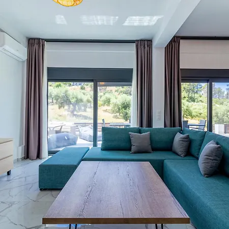 Sithoniars White Luxury Maisonette *