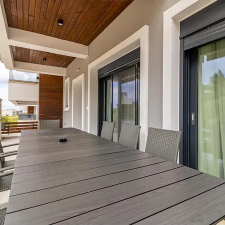 Sithoniars White Luxury Maisonette *