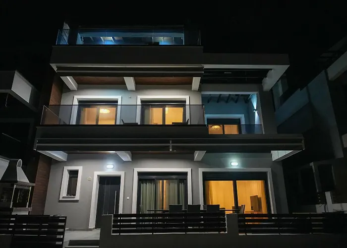 Villa Sithoniars White Luxury Maisonette *