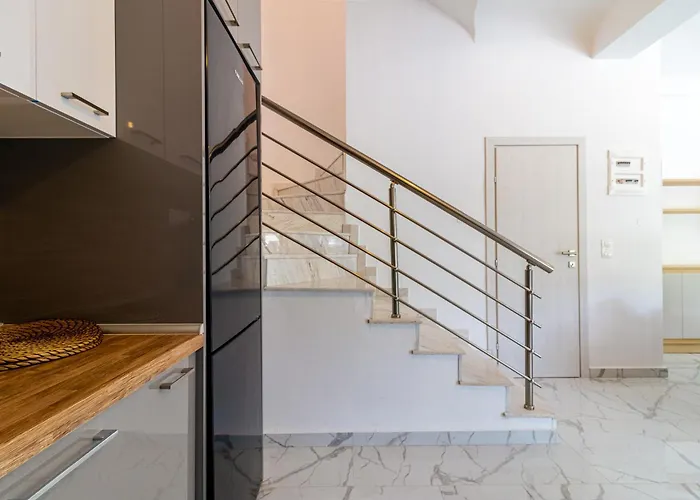 Villa Sithoniars White Luxury Maisonette