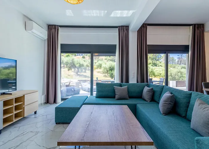 Sithoniars White Luxury Maisonette *