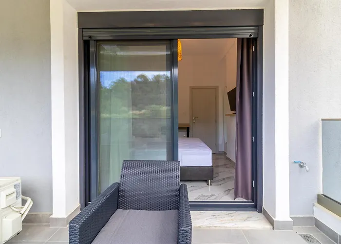 Sithoniars White Luxury Maisonette Villa *