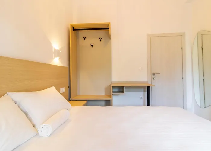 Villa Sithoniars White Luxury Maisonette *