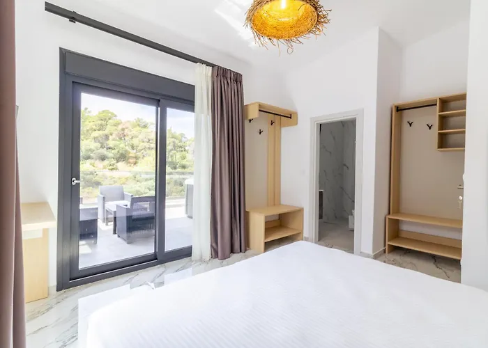 Sithoniars White Luxury Maisonette Neos Marmaras